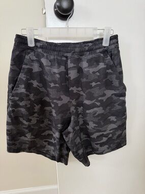 Men's lululemon Black & Gray Camouflage Athletic Shorts